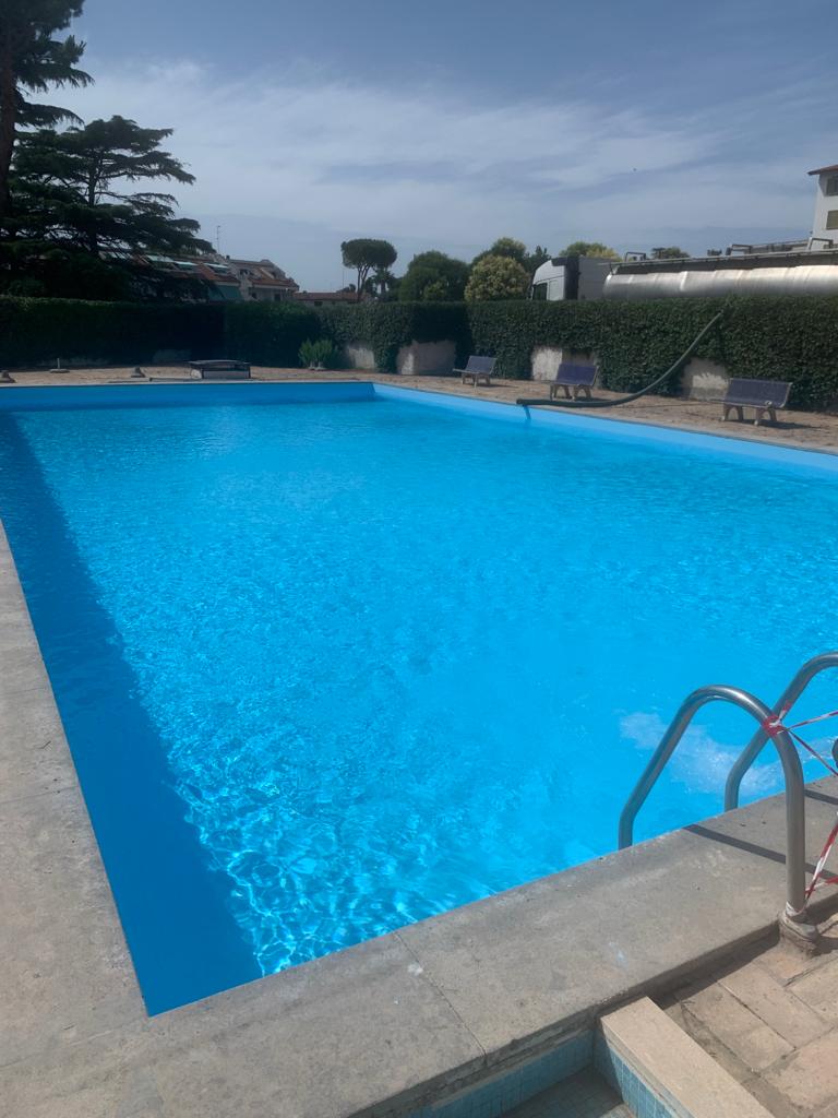 Richiedi Trasporto Acque per Piscine