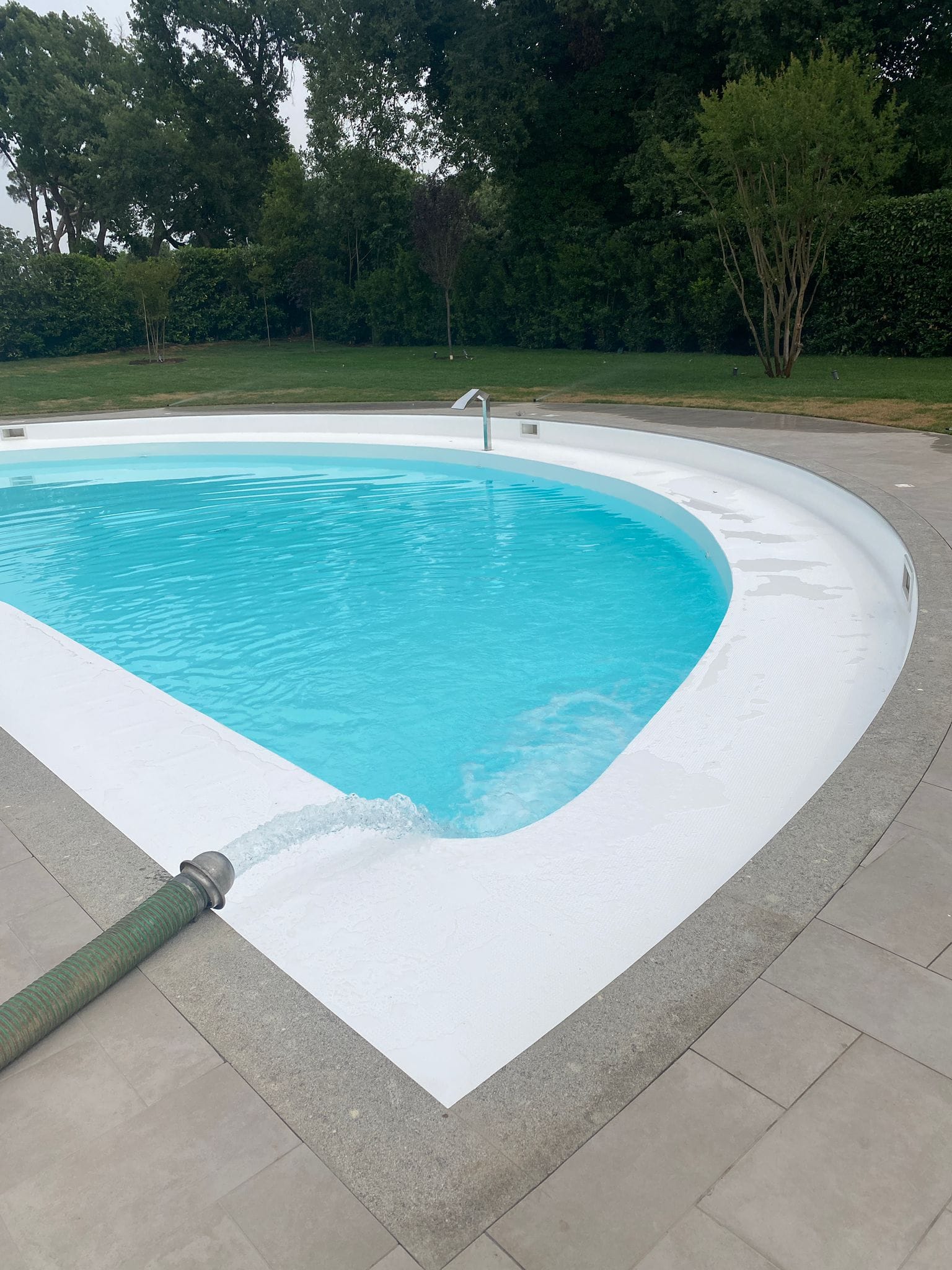 Richiedi Trasporto Acque per Piscine